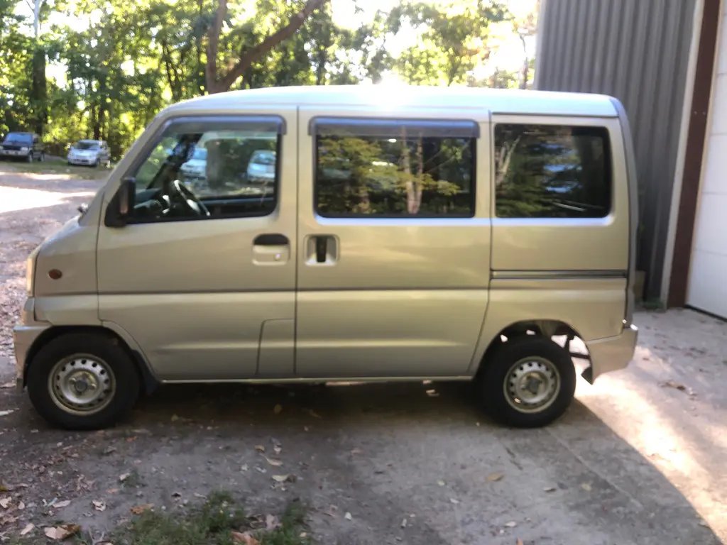 1999 Mitsubishi Minicab 4x4 Kei Van, side view, for sale at Fun Karz in North Little Rock, AR