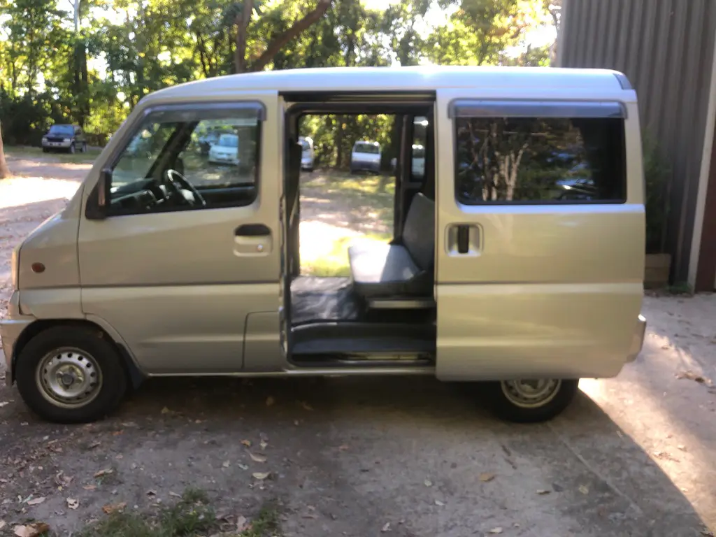 1999 Mitsubishi Minicab 4x4 Kei Van, side view with sliding door open, for sale at Fun Karz in North Little Rock, AR