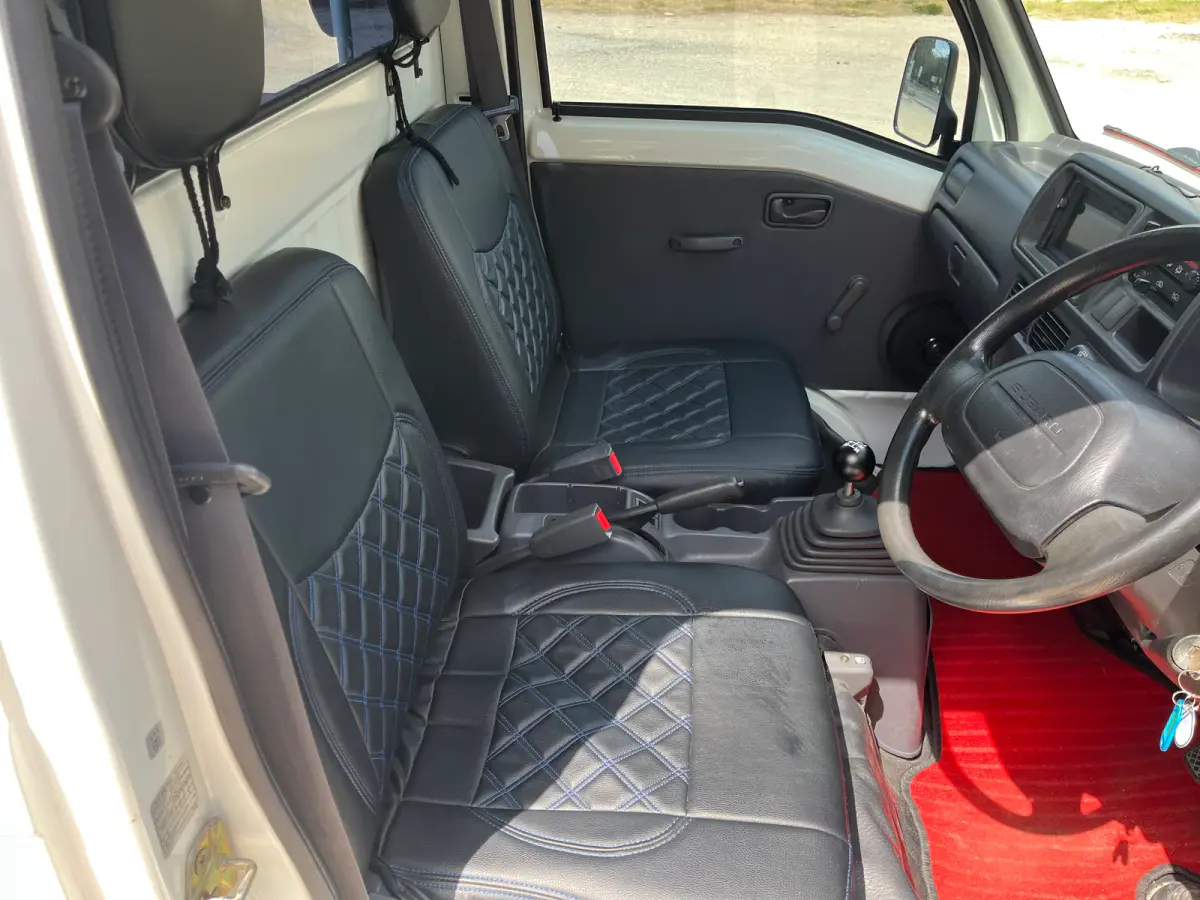 1999 Subaru Sambar, 2WD + AC, a Kei Truck, for sale at Sunshine Imports in Austin, TX (photo 7 of 9)