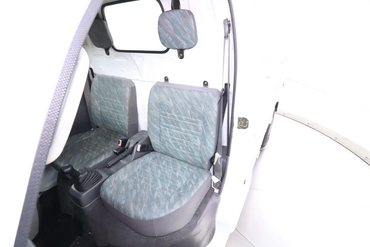 1999 Suzuki Carry, a white Kei Truck, for sale at Duncan Imports & Classic Cars in Christiansburg, VA (photo 17 of 46)