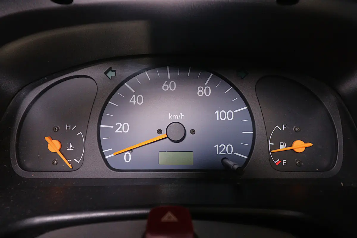 White 1999 Suzuki Carry 4x4 Kei Truck, dashboard gauges and speedometer, for sale at Duncan Imports in Christiansburg, VA