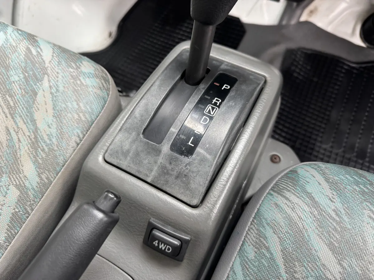 1999 Suzuki Carry, a Kei Truck, for sale at Northeast Auto Imports in Hudson, NH (photo 16 of 21)