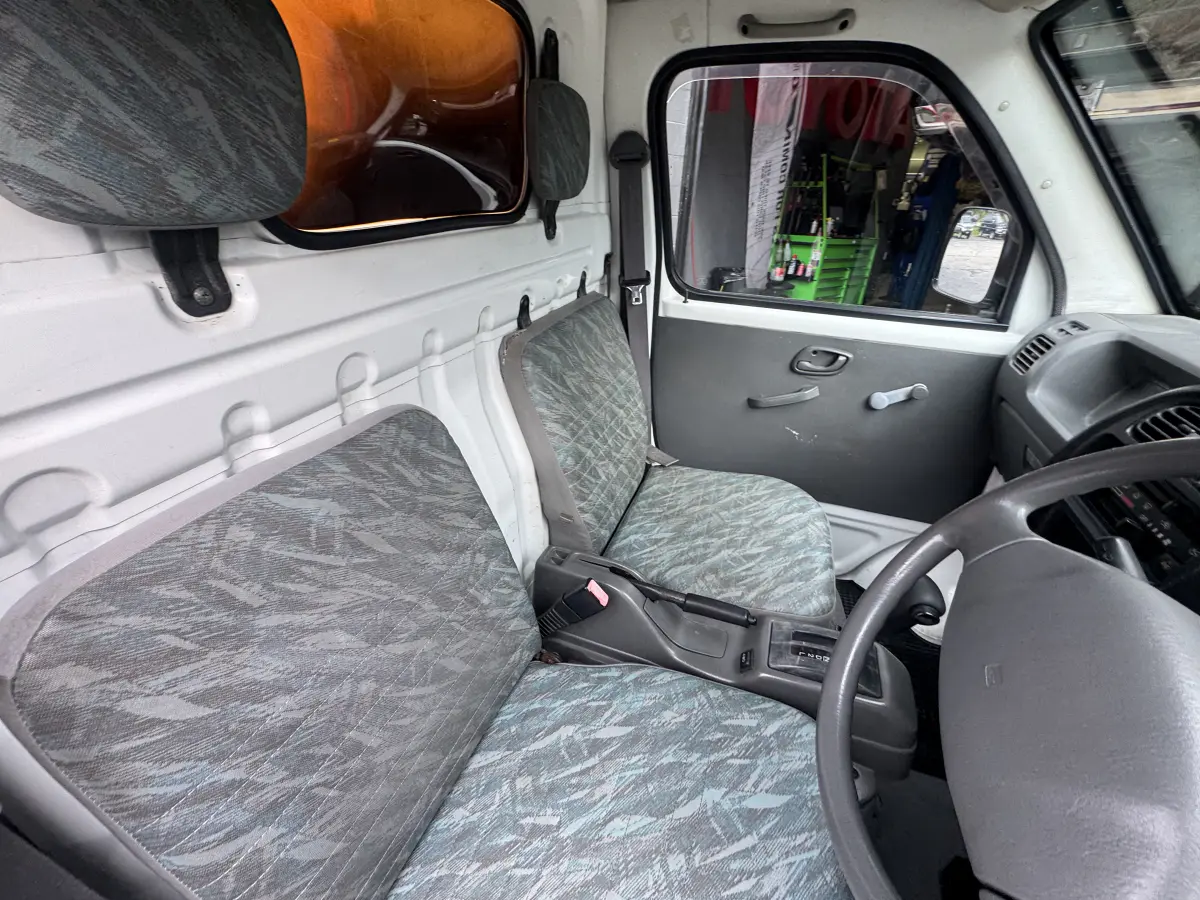 1999 Suzuki Carry, a Kei Truck, for sale at Northeast Auto Imports in Hudson, NH (photo 2 of 21)
