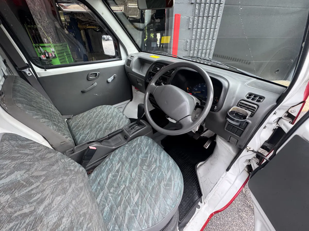 1999 Suzuki Carry, a Kei Truck, for sale at Northeast Auto Imports in Hudson, NH (photo 21 of 21)