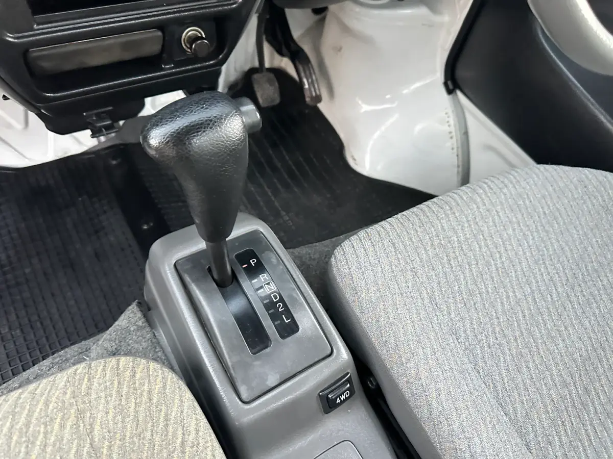 1999 Suzuki Carry Turbo 4WD, a Kei Truck, for sale at Tokyo Motors DC in Boyds, MD (photo 14 of 19)