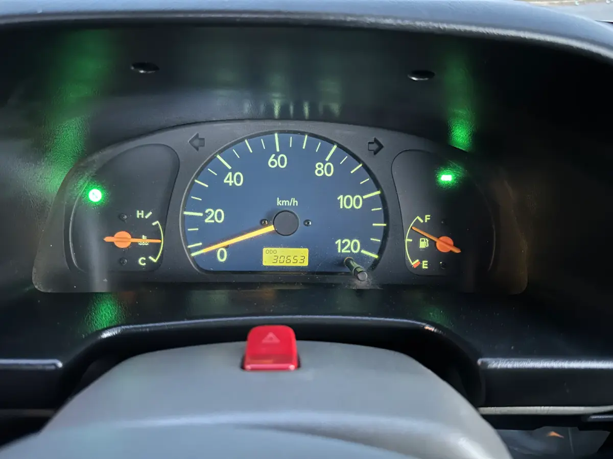 1999 Suzuki Carry Turbo 4WD, a Kei Truck, for sale at Tokyo Motors DC in Boyds, MD (photo 18 of 19)