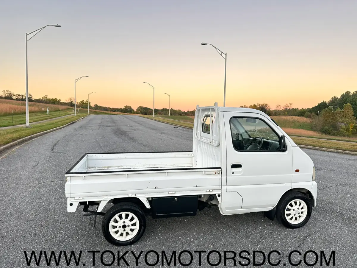 1999 Suzuki Carry Turbo 4WD, a Kei Truck, for sale at Tokyo Motors DC in Boyds, MD (photo 3 of 19)