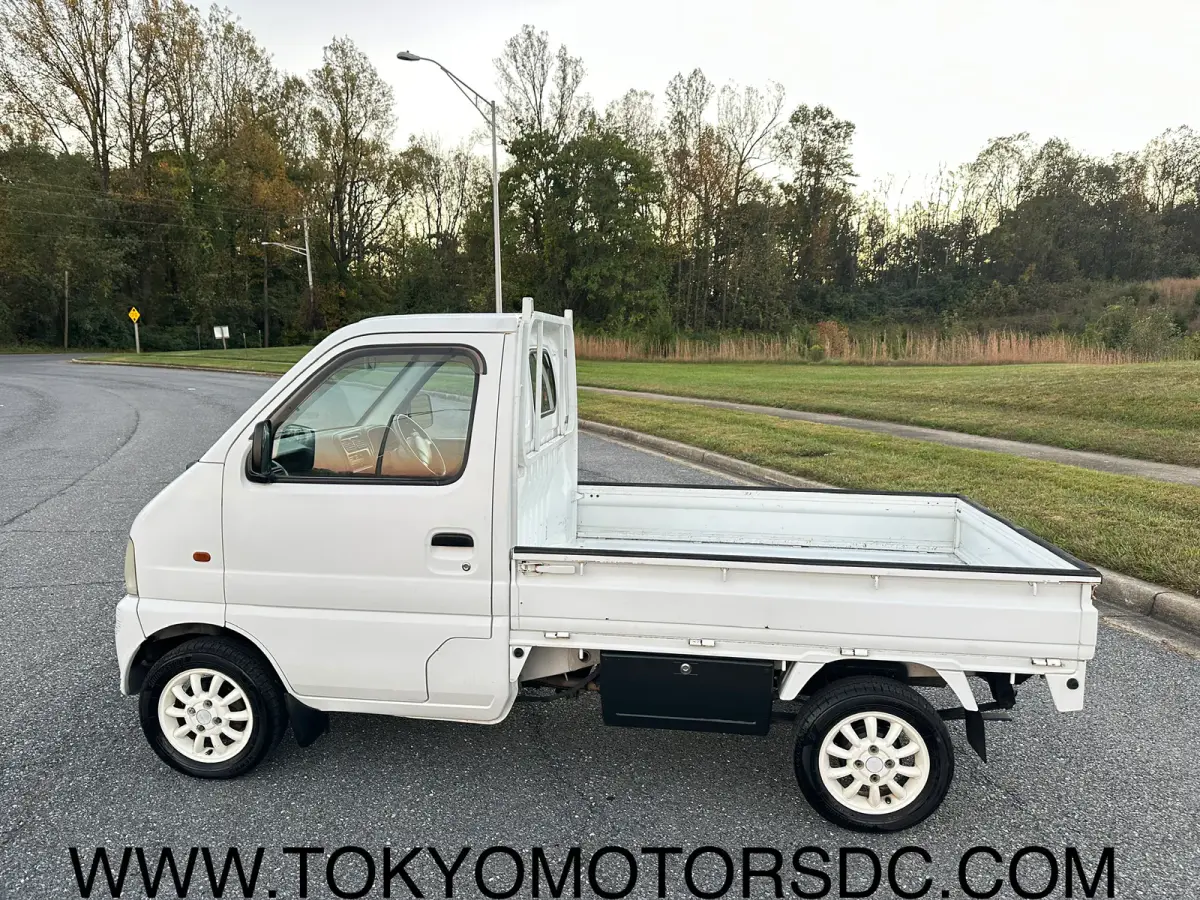 1999 Suzuki Carry Turbo 4WD, a Kei Truck, for sale at Tokyo Motors DC in Boyds, MD (photo 8 of 19)