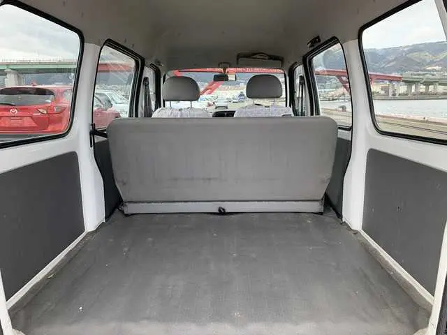 1999 Suzuki Every, 2WD and AC, a Kei Van, for sale at Sunshine Imports in Austin, TX (photo 5 of 12)