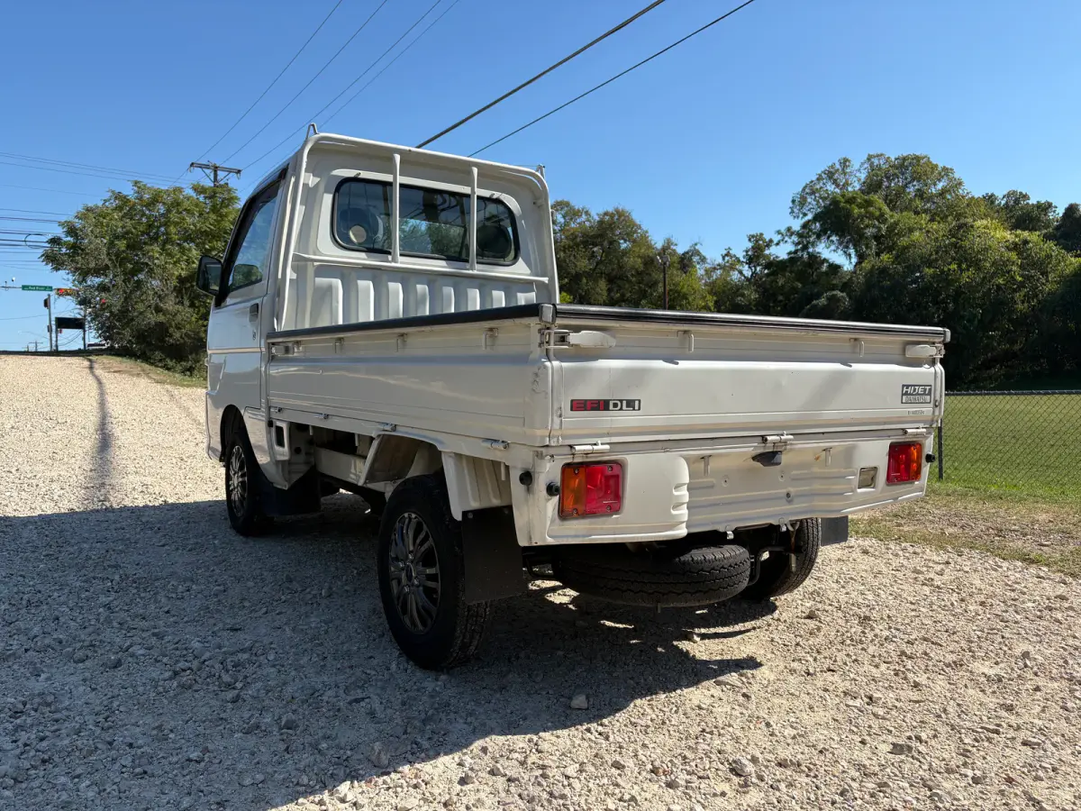 2000 Daihatsu Hijet, 2WD, a Kei Truck, for sale at Sunshine Imports in Austin, TX (photo 3 of 12)