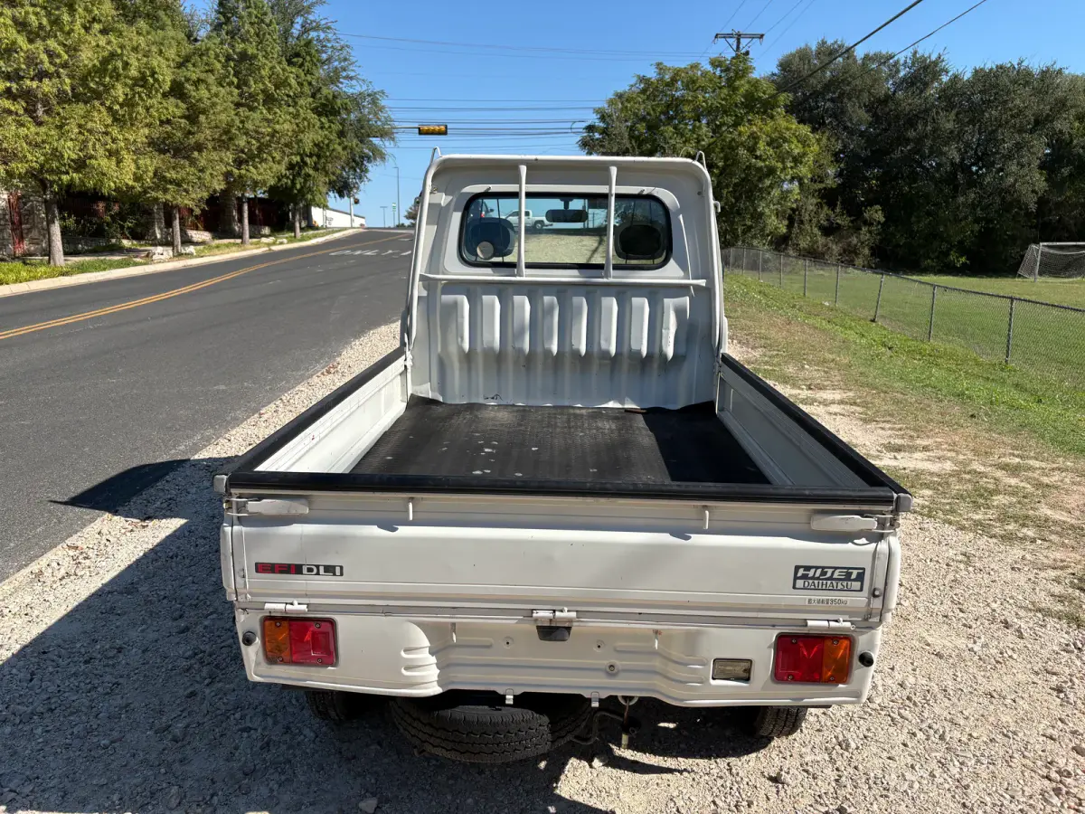 2000 Daihatsu Hijet, 2WD, a Kei Truck, for sale at Sunshine Imports in Austin, TX (photo 5 of 12)