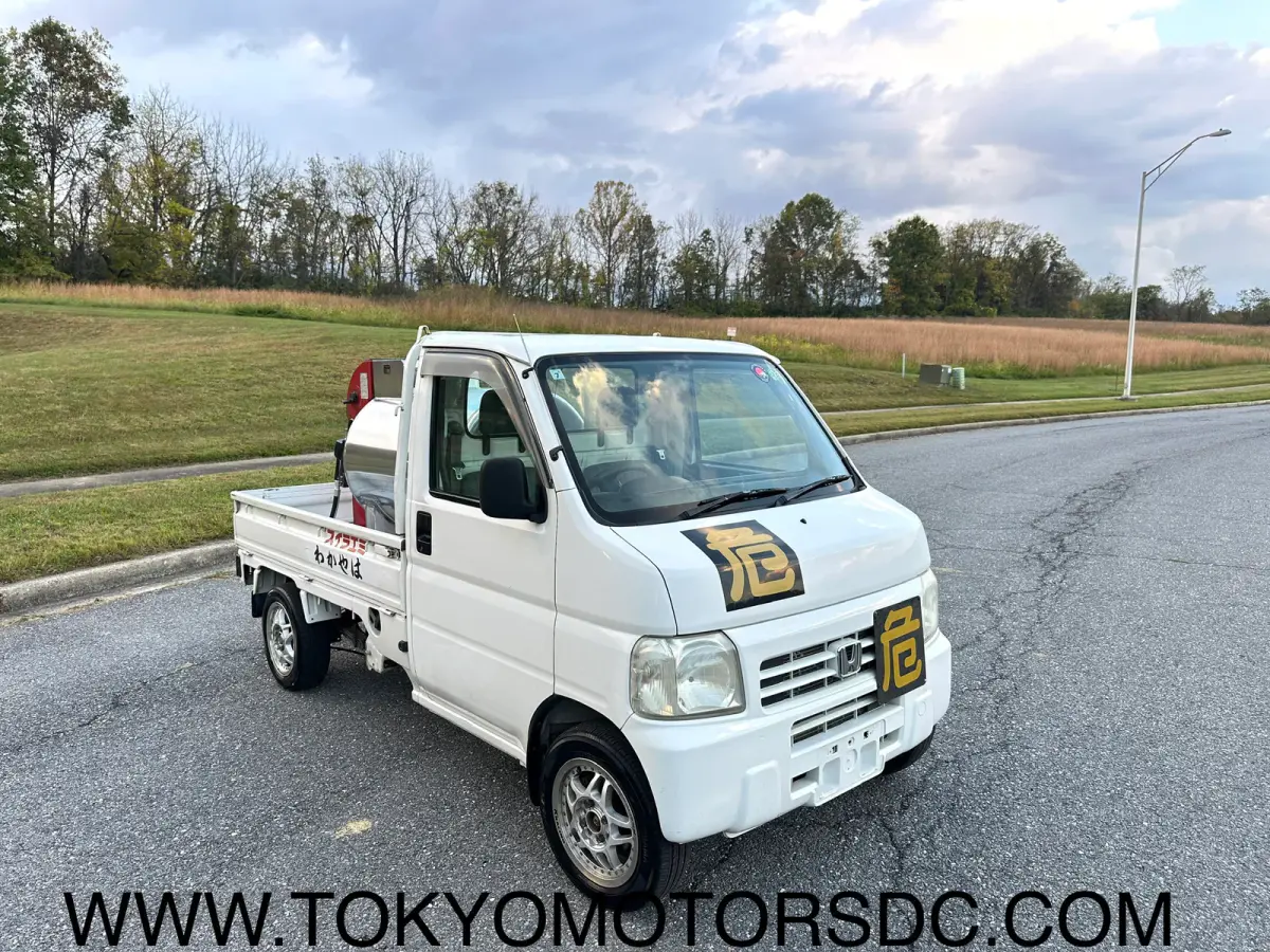 2000 Honda Acty SDX Fuel Tanker 4WD, a Kei Truck, for sale at Tokyo Motors DC in Boyds, MD (photo 11 of 12)
