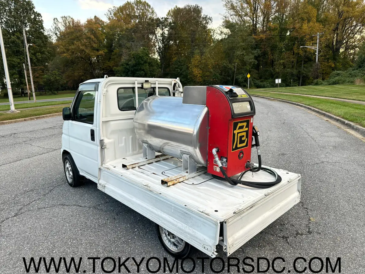 2000 Honda Acty SDX Fuel Tanker 4WD, a Kei Truck, for sale at Tokyo Motors DC in Boyds, MD (photo 6 of 12)