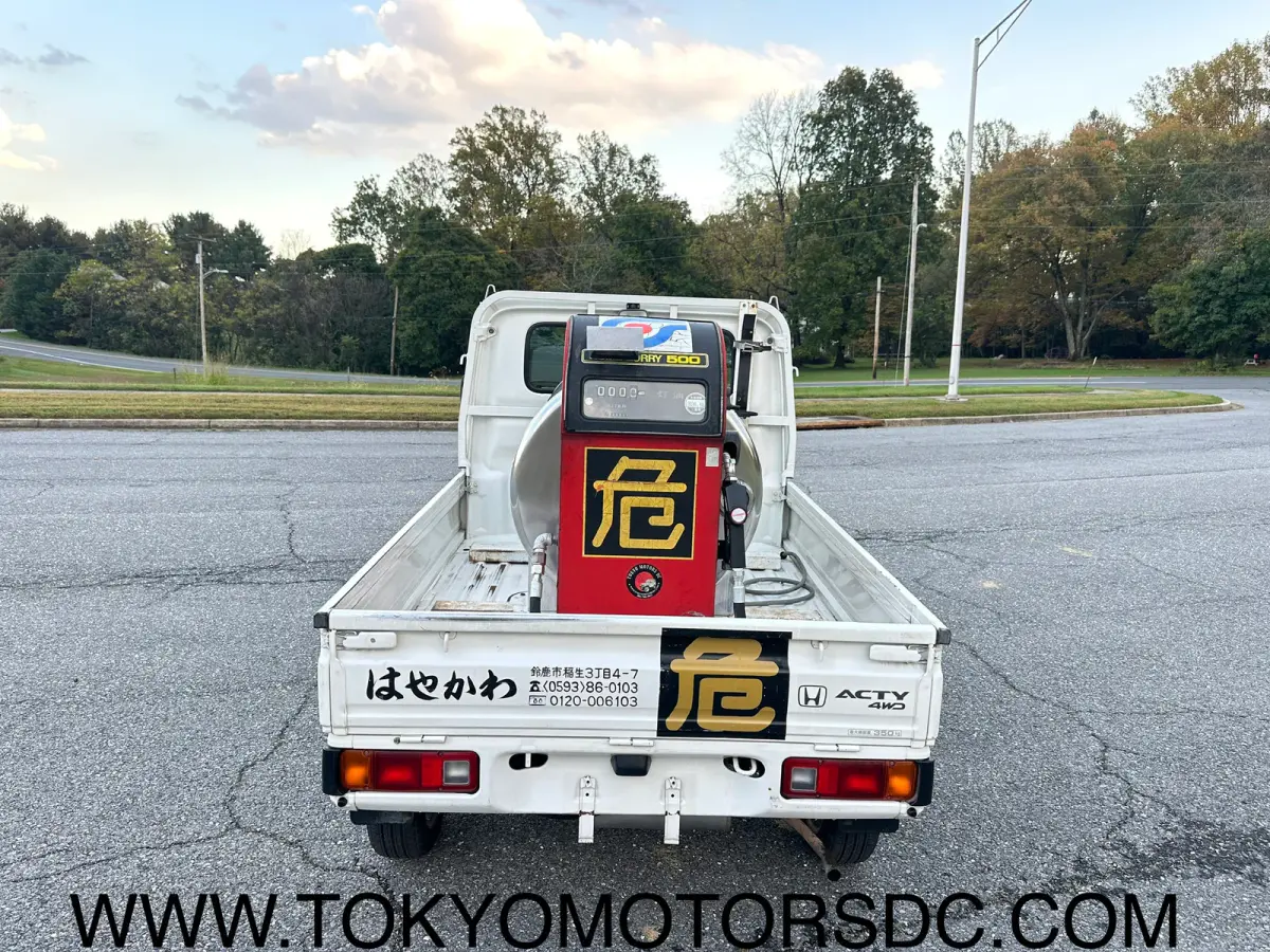 2000 Honda Acty SDX Fuel Tanker 4WD, a Kei Truck, for sale at Tokyo Motors DC in Boyds, MD (photo 7 of 12)