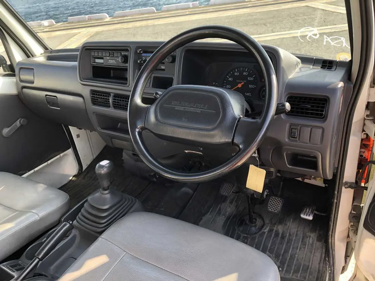 2000 Subaru Sambar, 4WD + AC, a Kei Truck, for sale at Sunshine Imports in Austin, TX (photo 6 of 9)