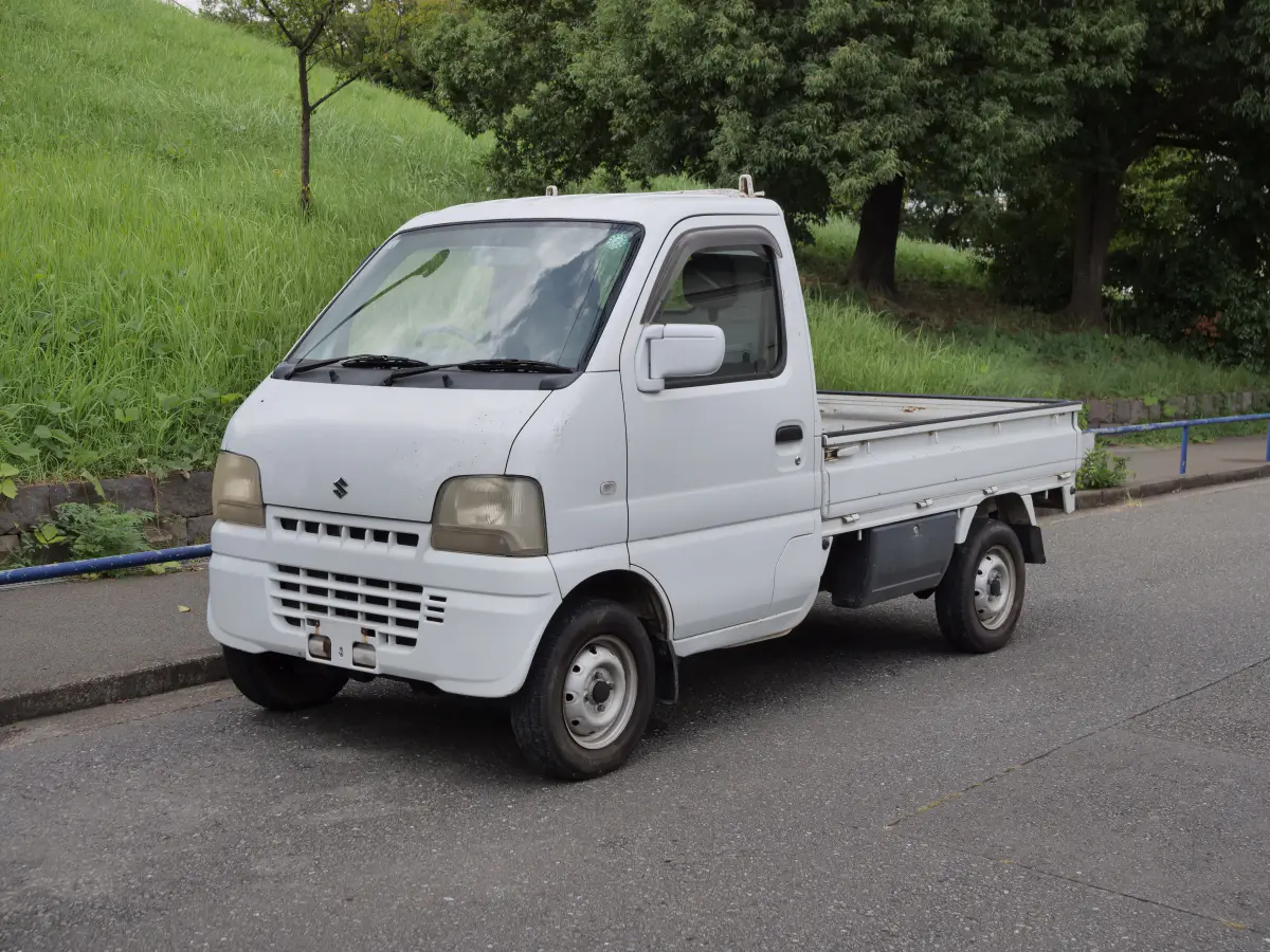 2000 Suzuki Carry, a Kei Truck, for sale at Northeast Auto Imports in Hudson, NH (photo 1 of 31)