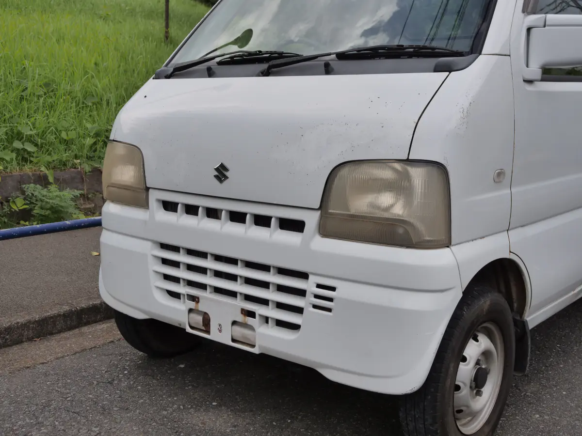 2000 Suzuki Carry, a Kei Truck, for sale at Northeast Auto Imports in Hudson, NH (photo 14 of 31)