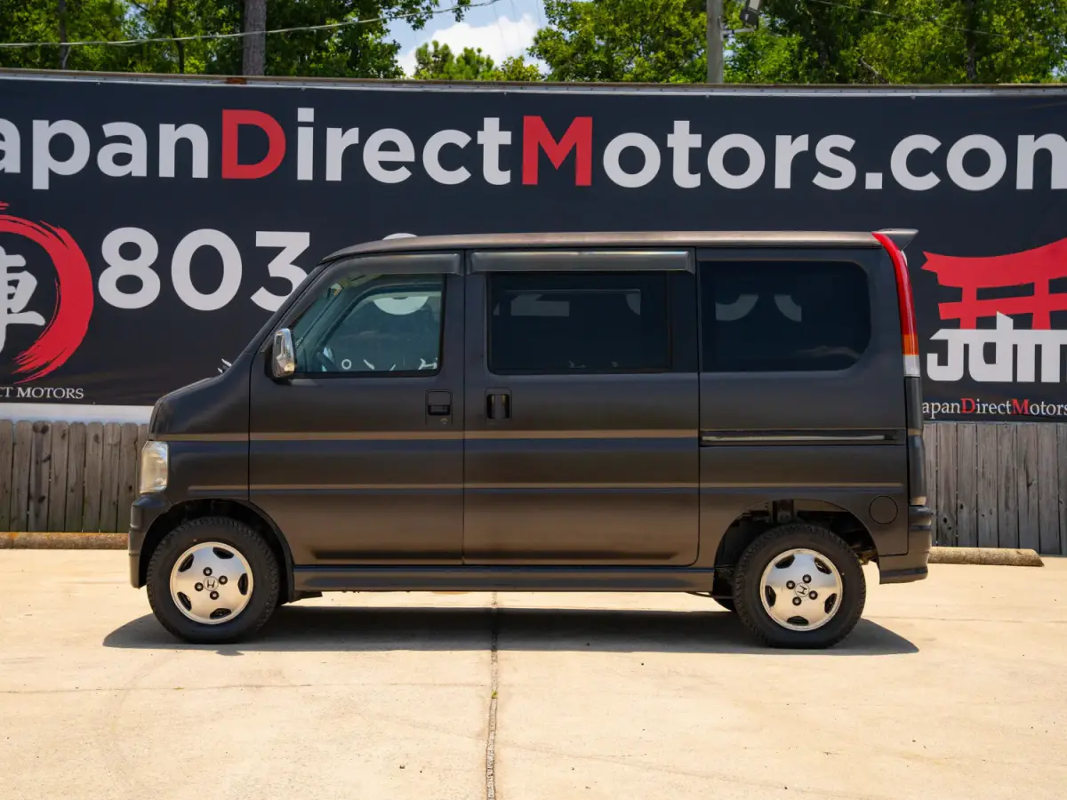 2001 Honda Vamos 4WD, a silver Kei Van, for sale at Japan Direct Motors in Irmo, SC (photo 10 of 12)