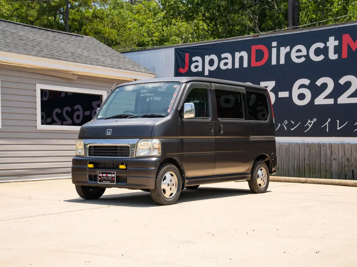 2001 Honda Vamos 4WD, a silver Kei Van, for sale at Japan Direct Motors in Irmo, SC (photo 3 of 12)