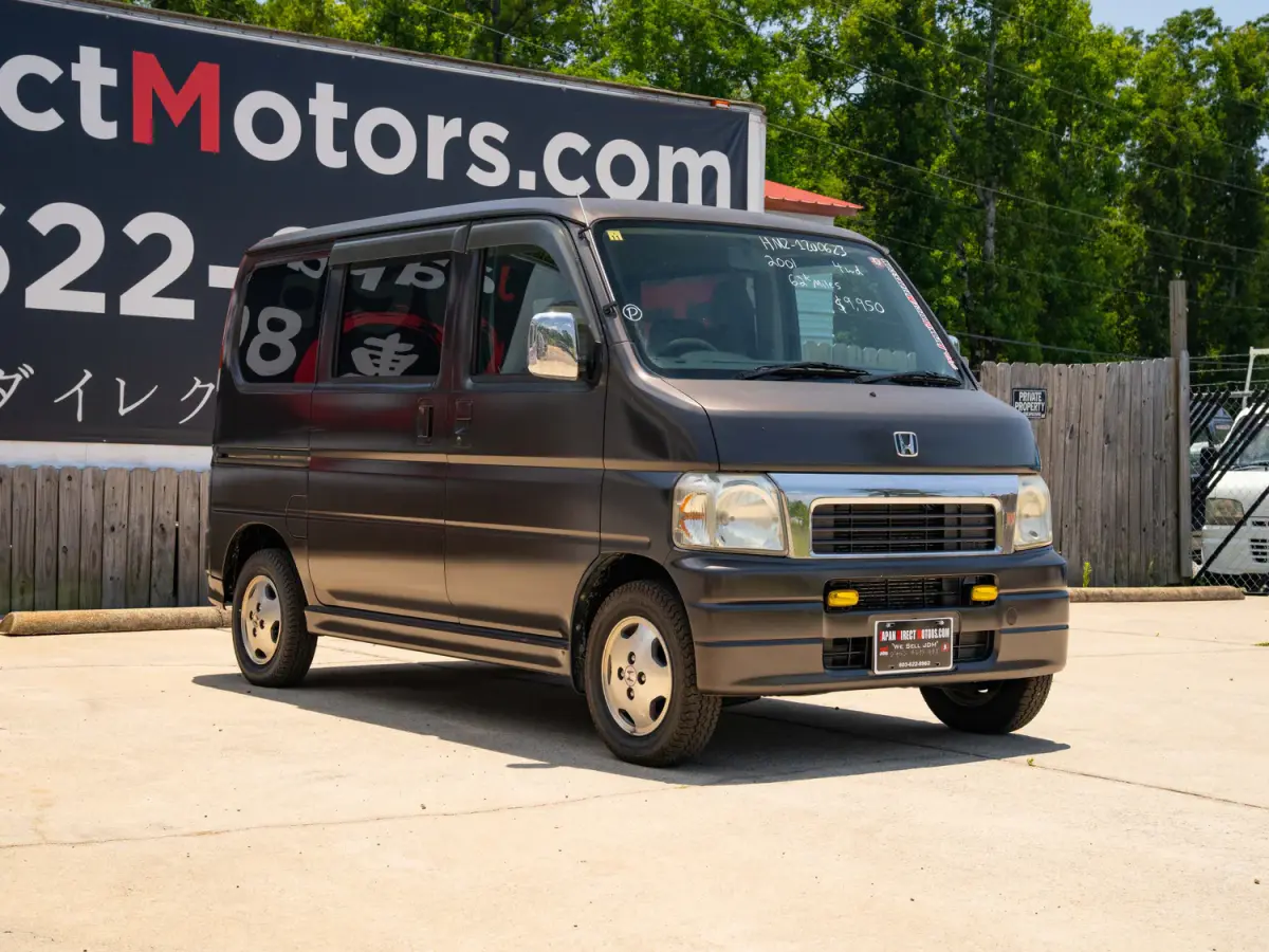 2001 Honda Vamos 4WD, a silver Kei Van, for sale at Japan Direct Motors in Irmo, SC (photo 5 of 12)