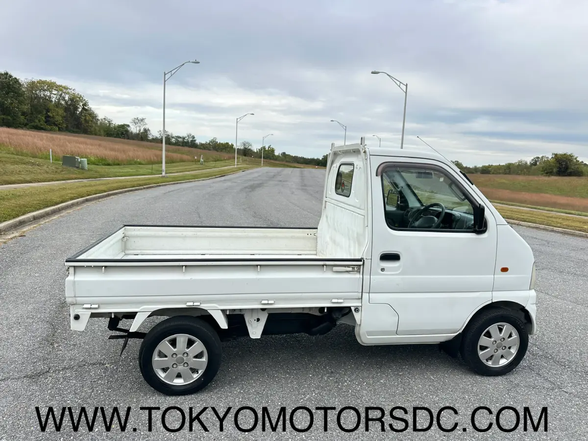 2001 Suzuki Carry 4WD, a Kei Truck, for sale at Tokyo Motors DC in Boyds, MD (photo 3 of 12)