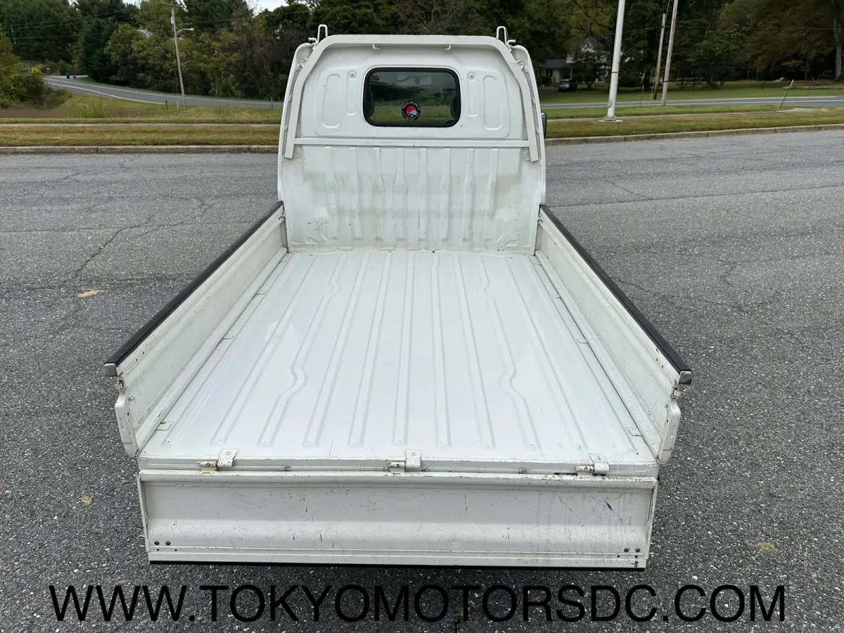 2001 Suzuki Carry 4WD, a Kei Truck, for sale at Tokyo Motors DC in Boyds, MD (photo 5 of 12)