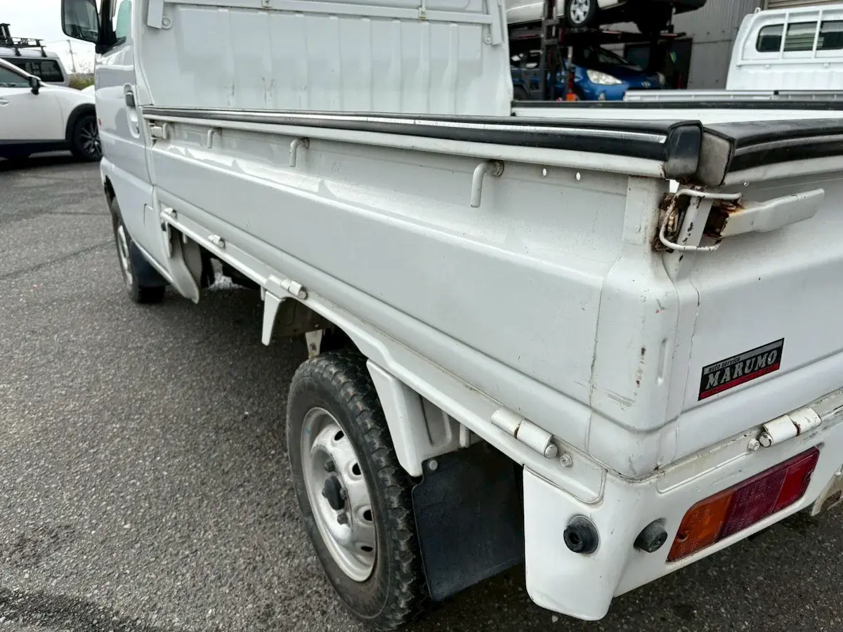 2001 Suzuki Carry 5 Speed Manual, a white off-road Kei Truck, for sale at Weatherford Mini Trucks in Weatherford, TX (photo 8 of 12)