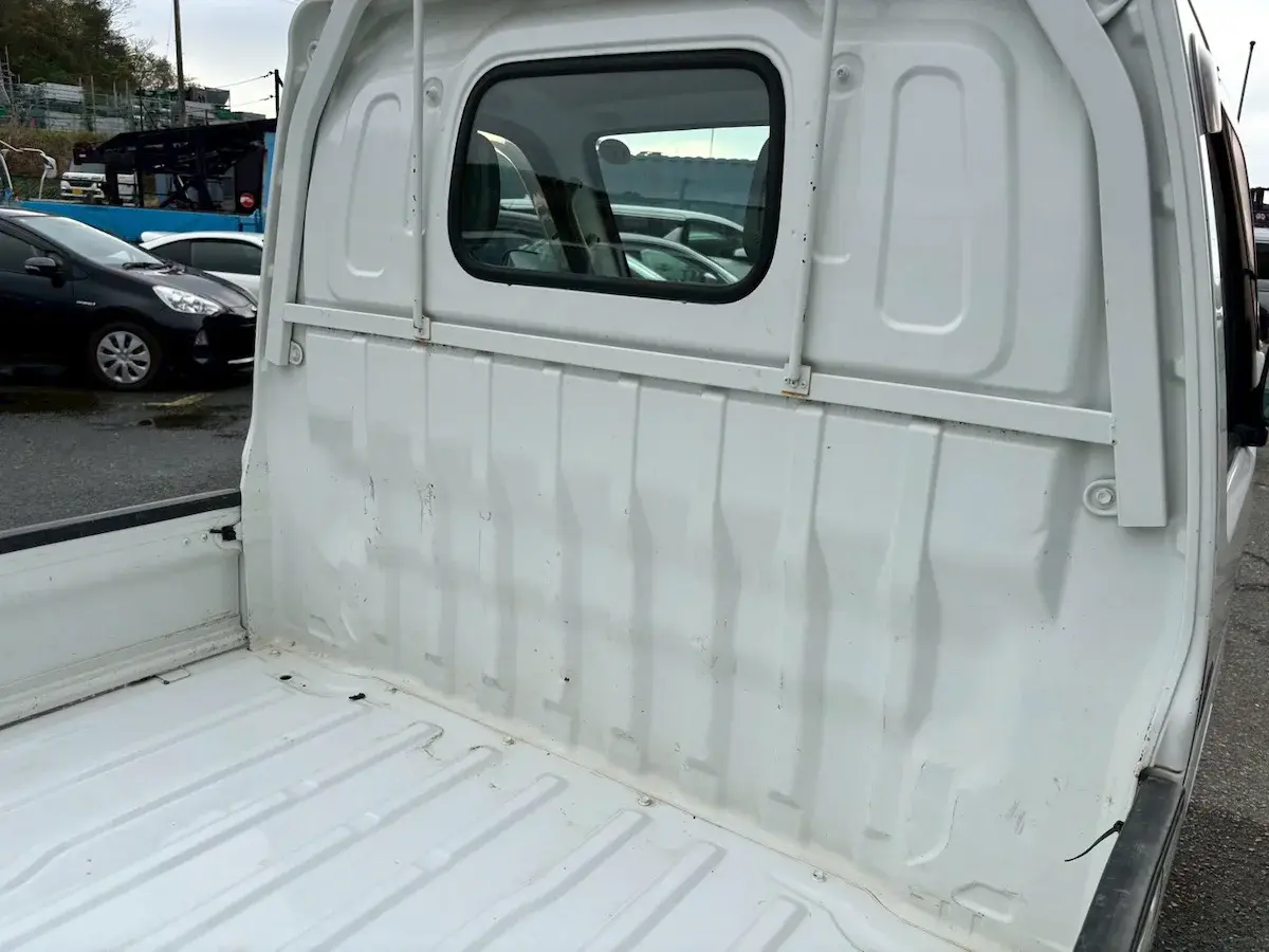 2001 Suzuki Carry 5 Speed Manual, a white off-road Kei Truck, for sale at Weatherford Mini Trucks in Weatherford, TX (photo 9 of 12)