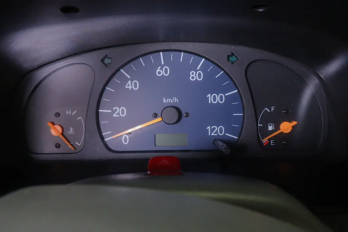 2001 Suzuki Carry 4x4 Kei Truck, dashboard and gauges, for sale at Duncan Imports in Christiansburg, VA