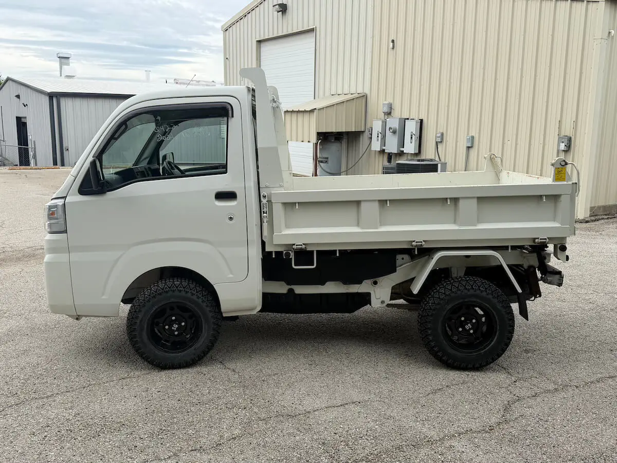 2021 Daihatsu Hijet HD Dump, a white off-road Kei Truck, for sale at Weatherford Mini Trucks in Weatherford, TX (photo 6 of 12)