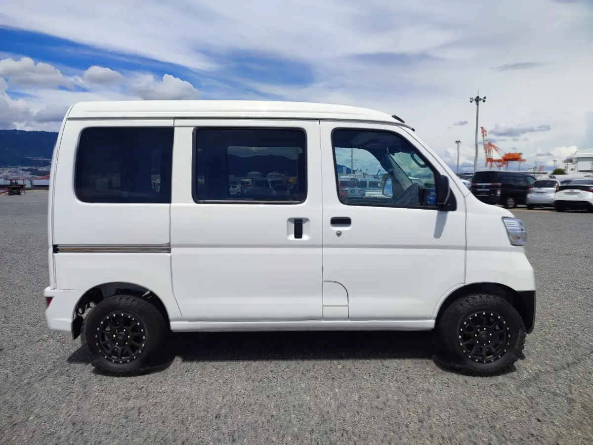 2021 Daihatsu Hijet Van, a whiteout off-road Kei Van, for sale at Mini Monsters USA in St. George, UT (photo 10 of 12)