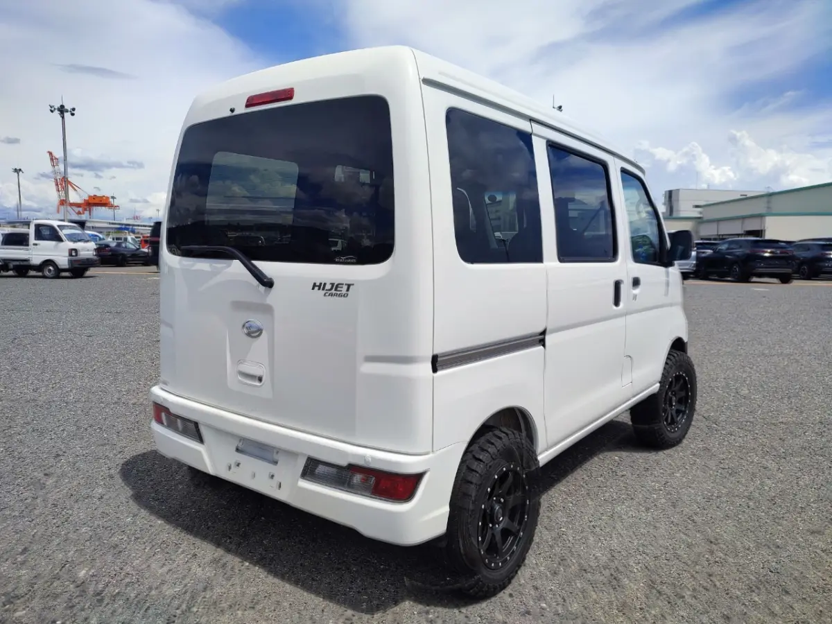 2021 Daihatsu Hijet Van, a whiteout off-road Kei Van, for sale at Mini Monsters USA in St. George, UT (photo 9 of 12)