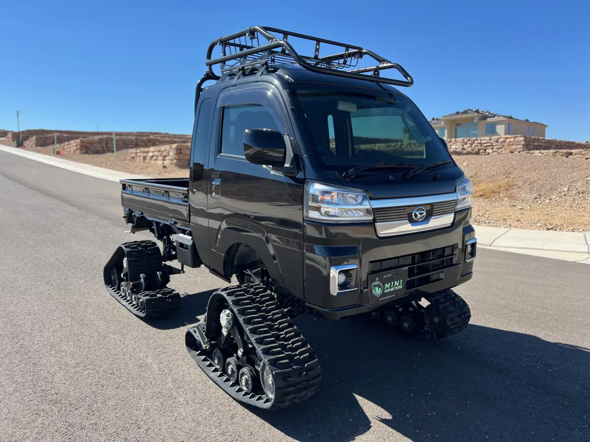 2022 Daihatsu Hijet Extreme, a black off-road Kei Truck, for sale at Mini Monsters USA in St. George, UT (photo 9 of 11)