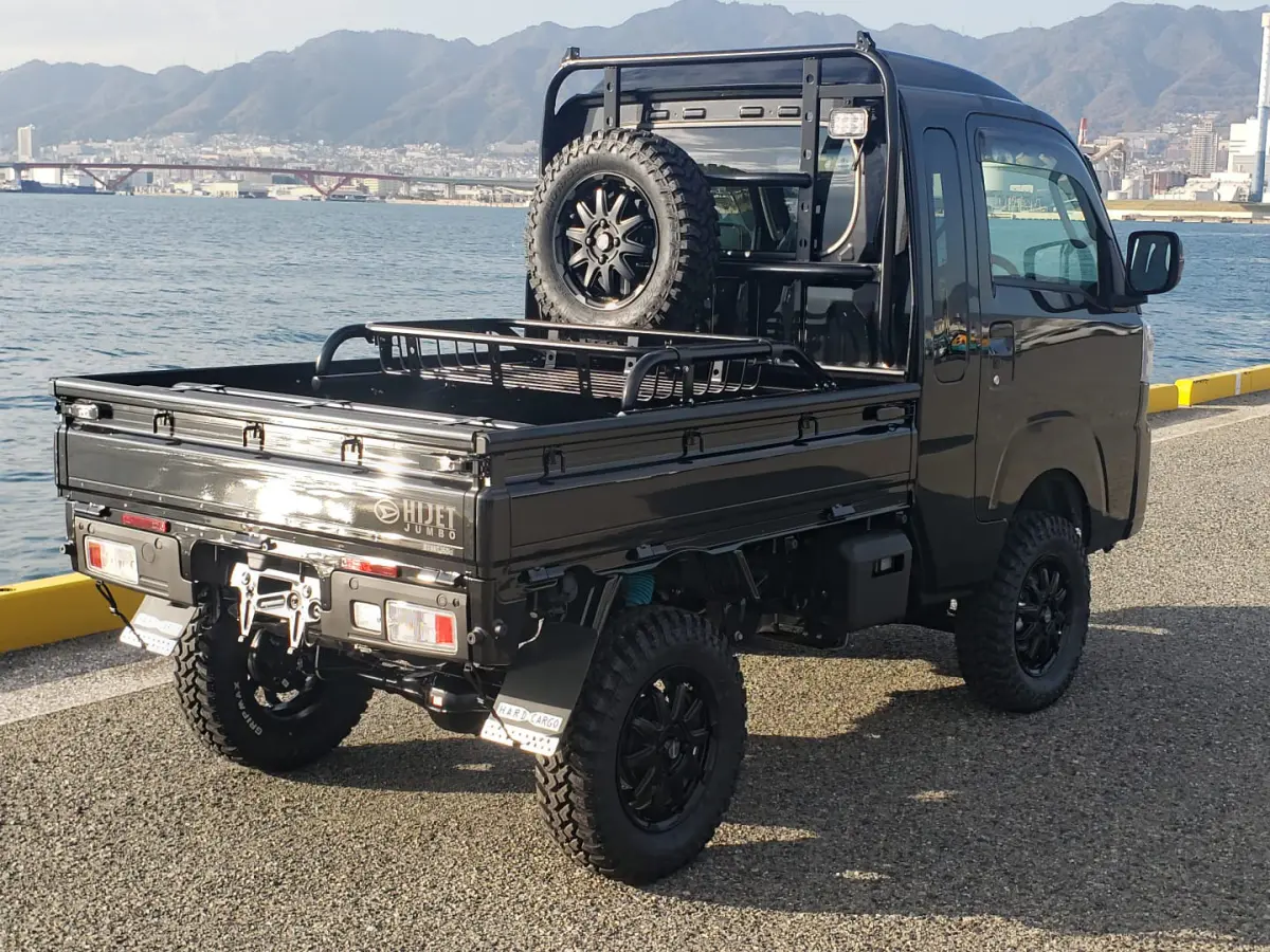2022 Daihatsu Hijet Extreme, a black off-road Kei Truck, for sale at Mini Monsters USA in St. George, UT (photo 7 of 12)