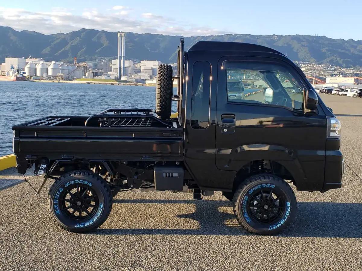 2022 Daihatsu Hijet Jumbo Extreme, a black off-road Kei Truck, for sale at Mini Monsters USA in St. George, UT (photo 2 of 12)