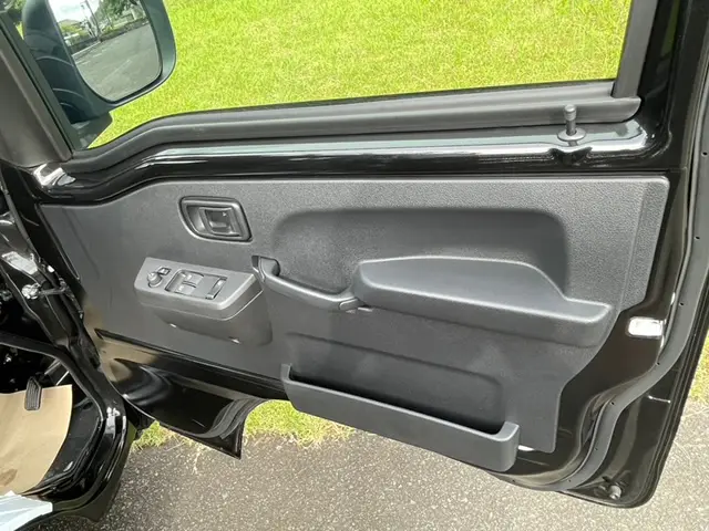 2022 Daihatsu Hijet Jumbo, a black off-road Kei Truck, for sale at Mini Monsters USA in St. George, UT (photo 12 of 12)