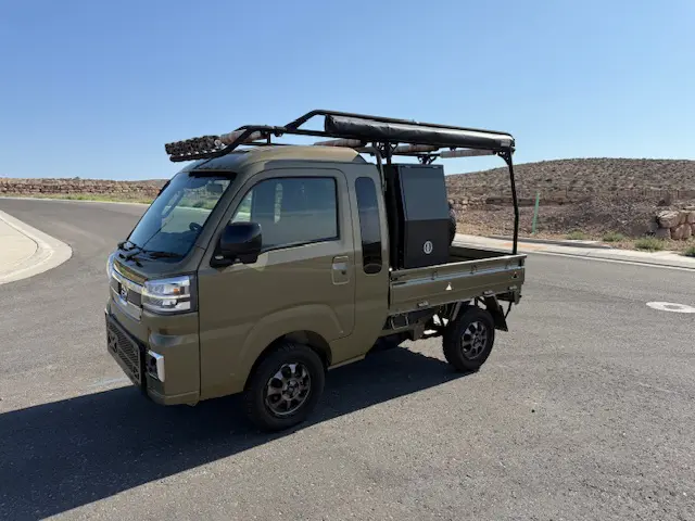 2022 Daihatsu Hijet Jumbo "used", a general green off-road Kei Truck, for sale at Mini Monsters USA in St. George, UT (photo 10 of 12)
