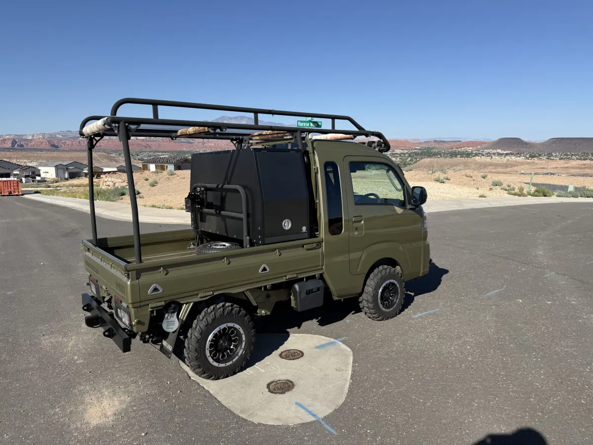 2022 Daihatsu Hijet Jumbo "used", a general green off-road Kei Truck, for sale at Mini Monsters USA in St. George, UT (photo 3 of 12)
