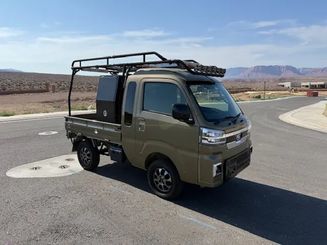2022 Daihatsu Hijet Jumbo "used", a general green off-road Kei Truck, for sale at Mini Monsters USA in St. George, UT (photo 5 of 12)