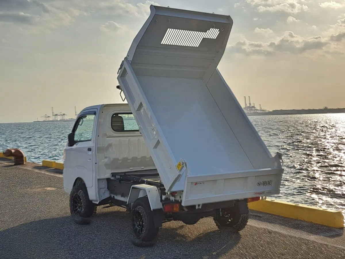 2023 Daihatsu Hijet HD Dump, a whiteout off-road Kei Truck, for sale at Mini Monsters USA in St. George, UT (photo 7 of 12)