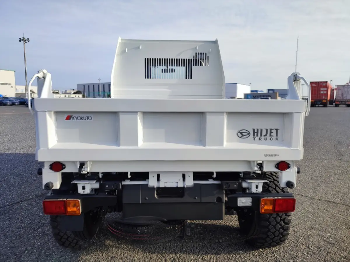 2023 Daihatsu Hijet HD Dump, a whiteout off-road Kei Truck, for sale at Mini Monsters USA in St. George, UT (photo 10 of 12)