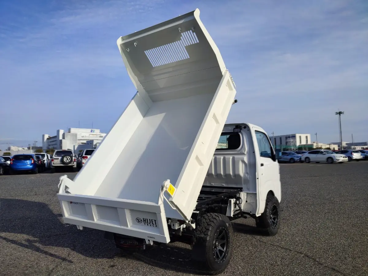2023 Daihatsu Hijet HD Dump, a whiteout off-road Kei Truck, for sale at Mini Monsters USA in St. George, UT (photo 12 of 12)
