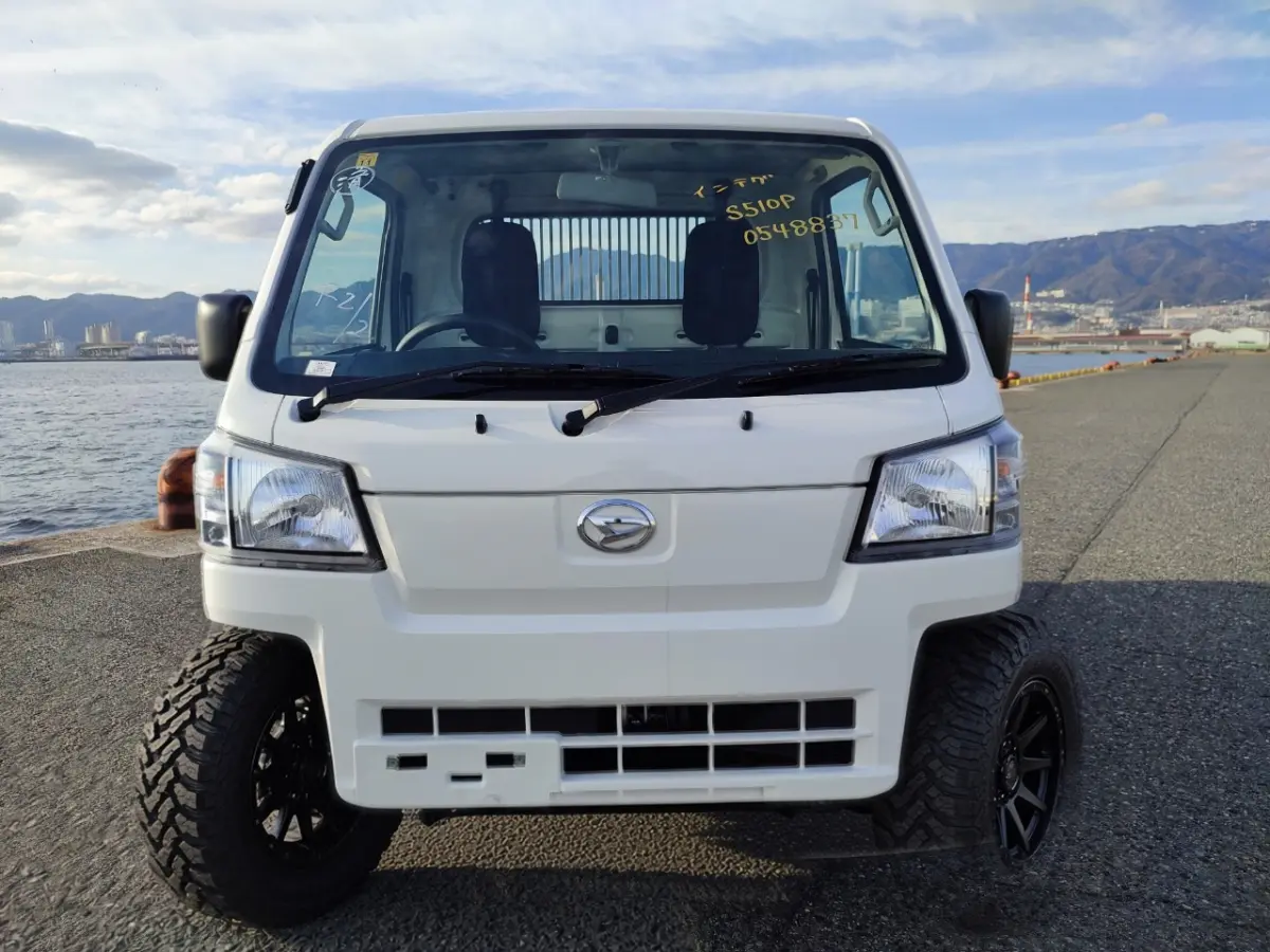 2023 Daihatsu Hijet HD Dump, a whiteout off-road Kei Truck, for sale at Mini Monsters USA in St. George, UT (photo 4 of 12)
