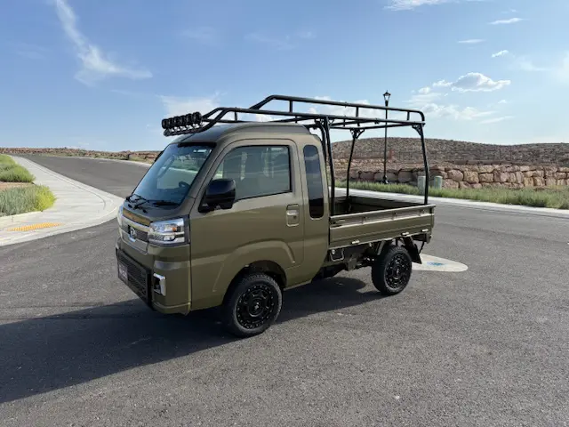 2023 Daihatsu Hijet Jumbo, a general green off-road Kei Truck, for sale at Mini Monsters USA in St. George, UT (photo 9 of 12)