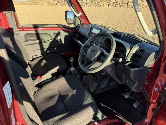 2023 Daihatsu Hijet Jumbo, a red off-road Kei Truck, for sale at Mini Monsters USA in St. George, UT (photo 11 of 12)