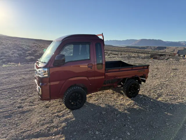 2023 Daihatsu Hijet Jumbo, a red off-road Kei Truck, for sale at Mini Monsters USA in St. George, UT (photo 9 of 12)