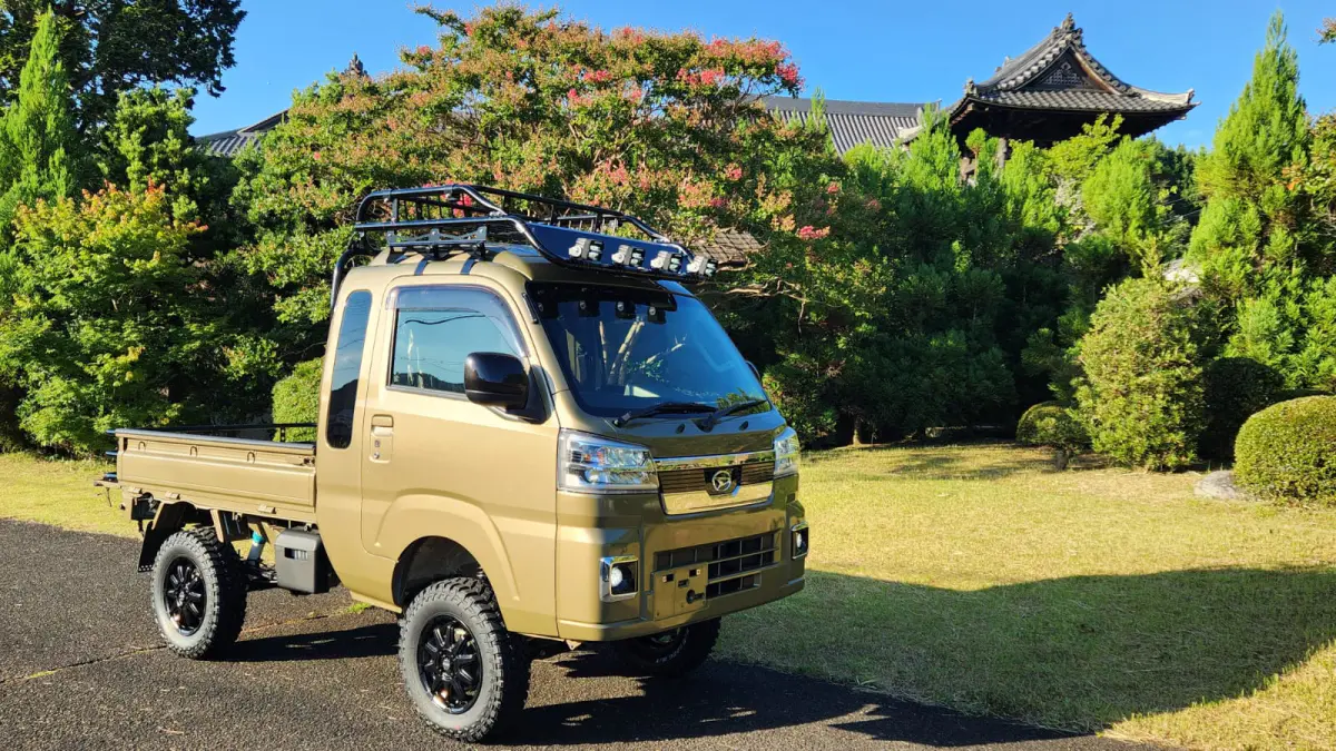 2024 Daihatsu Hijet Extreme, a green off-road Kei Truck, for sale at Mini Monsters USA in St. George, UT (photo 3 of 12)