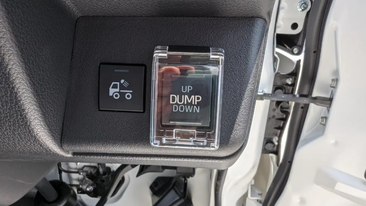 2024 Daihatsu Hijet HD Dump, an off-road Kei Truck, for sale at Mini Monsters USA in St. George, UT (photo 8 of 10)