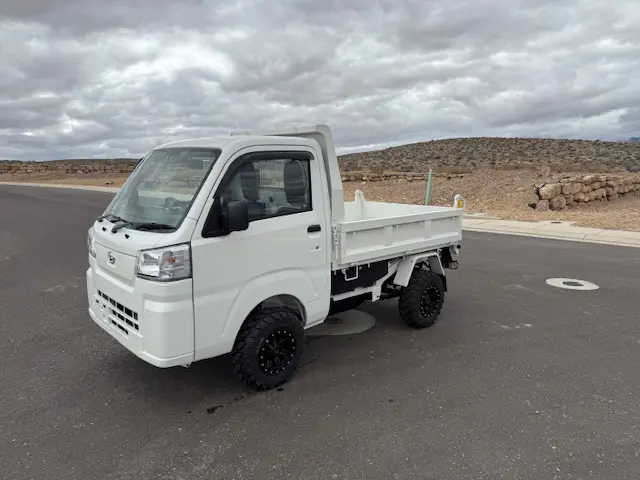 2024 Daihatsu Hijet HD Dump, an off-road Kei Truck, for sale at Mini Monsters USA in St. George, UT (photo 7 of 12)