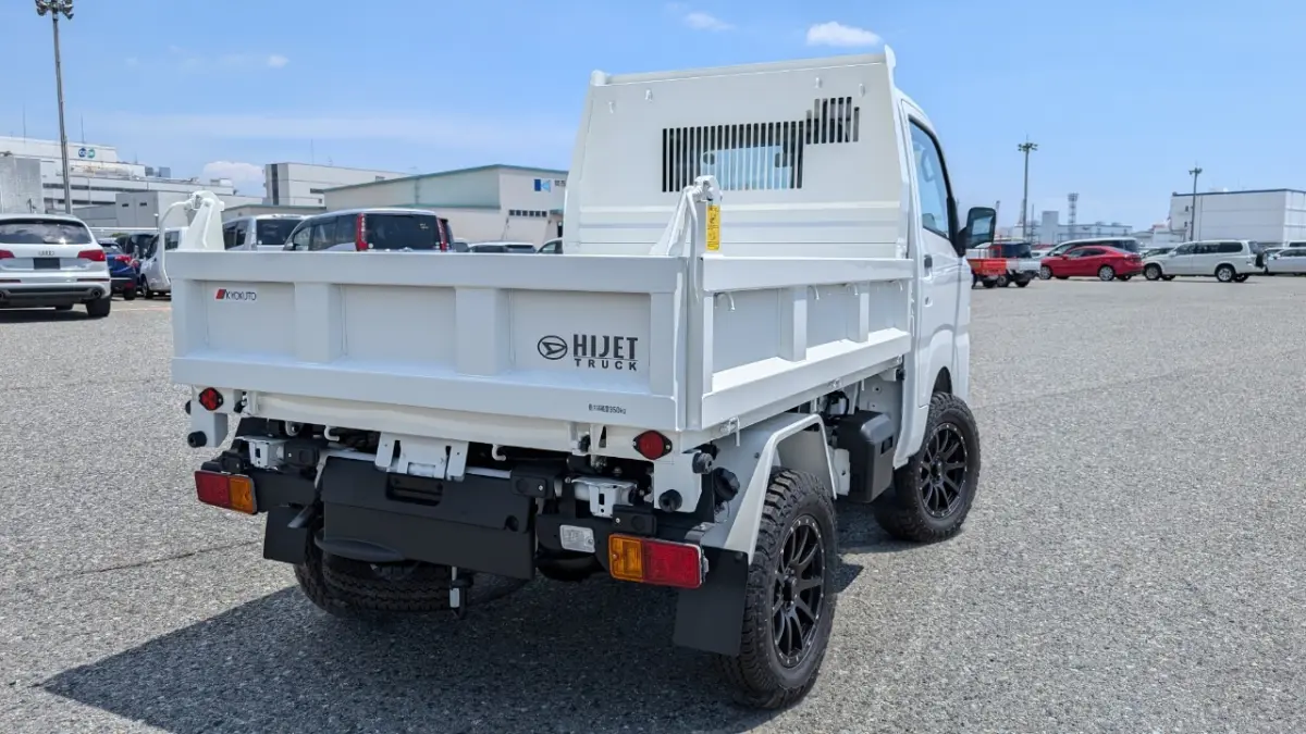 2024 Daihatsu Hijet HD Dump, a whiteout off-road Kei Truck, for sale at Mini Monsters USA in St. George, UT (photo 12 of 12)